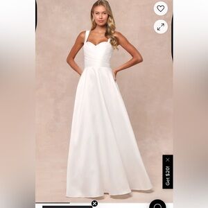Lulus White Pleated Sleeveless Formal Dress - New with tags